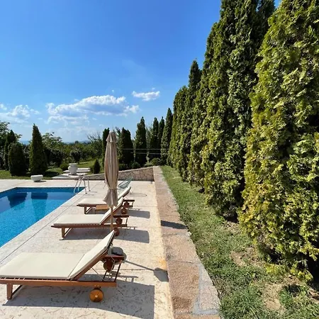 Club12 Pool House * Cacak