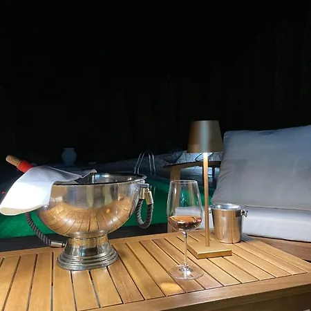 Club12 Pool House * Cacak